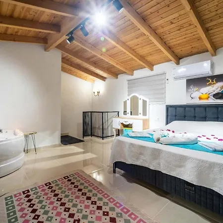 Kaskalkandenizmanzaralivilla Villa
